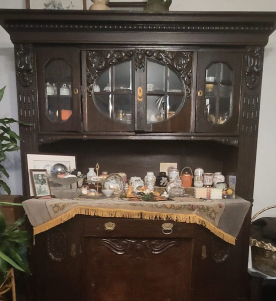 KREDENS x 3 sztuki + żyrandol KREDENS x 3 sztuki + żyrandol