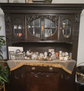 KREDENS x 3 sztuki + żyrandol